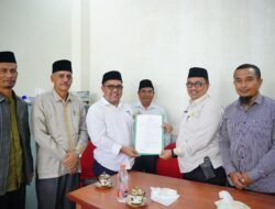 Plt. Sekda Serahkan SK Ketua Dewas Baitul Mal Aceh Tengah, Harap Peran Lebih Produktif dan Membekas di Masyarakat